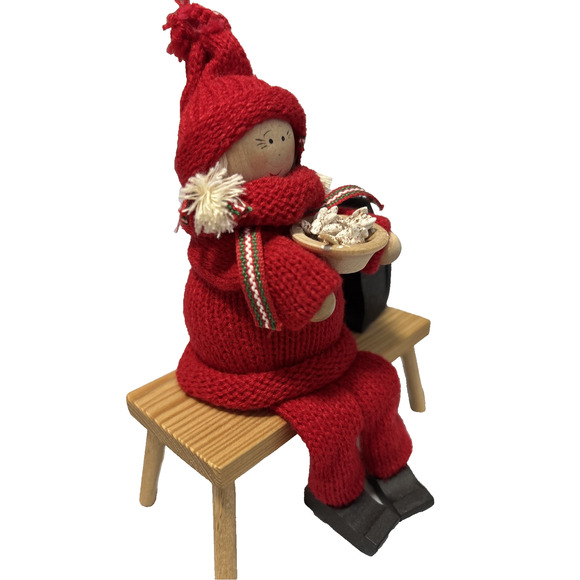 Vtg Swedish Tomte Figurine Collectible Handmade Christmas Girl Porridge Cat - Picture 4 of 5